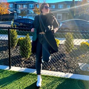 Meet your Posher, Kayla